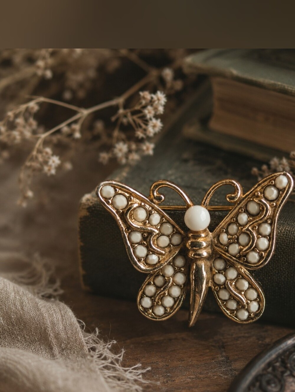 Napier Gold & Cream Faux Pearl Butterfly Brooch Vintage Cabochons Pin